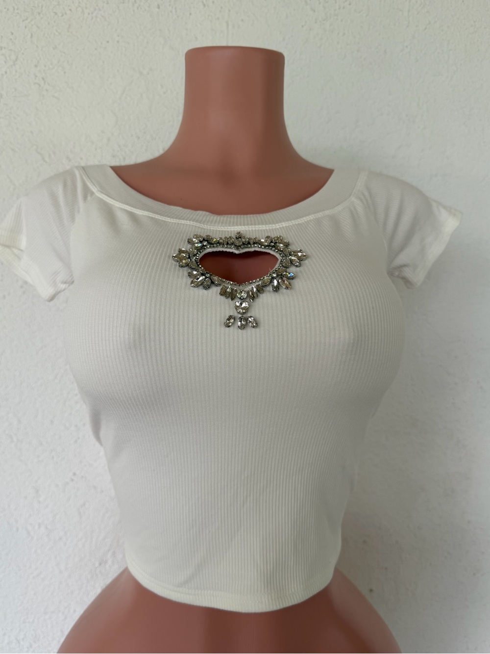 Embellished Heart Cutout Ribbed Crop Top - Cream
